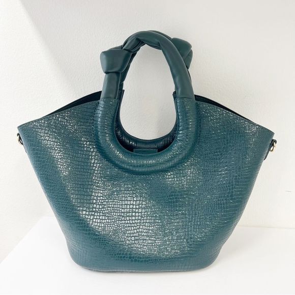 Anthropologie Handbags - Anthropologie Ring Knotted Handle Crossbody Bag